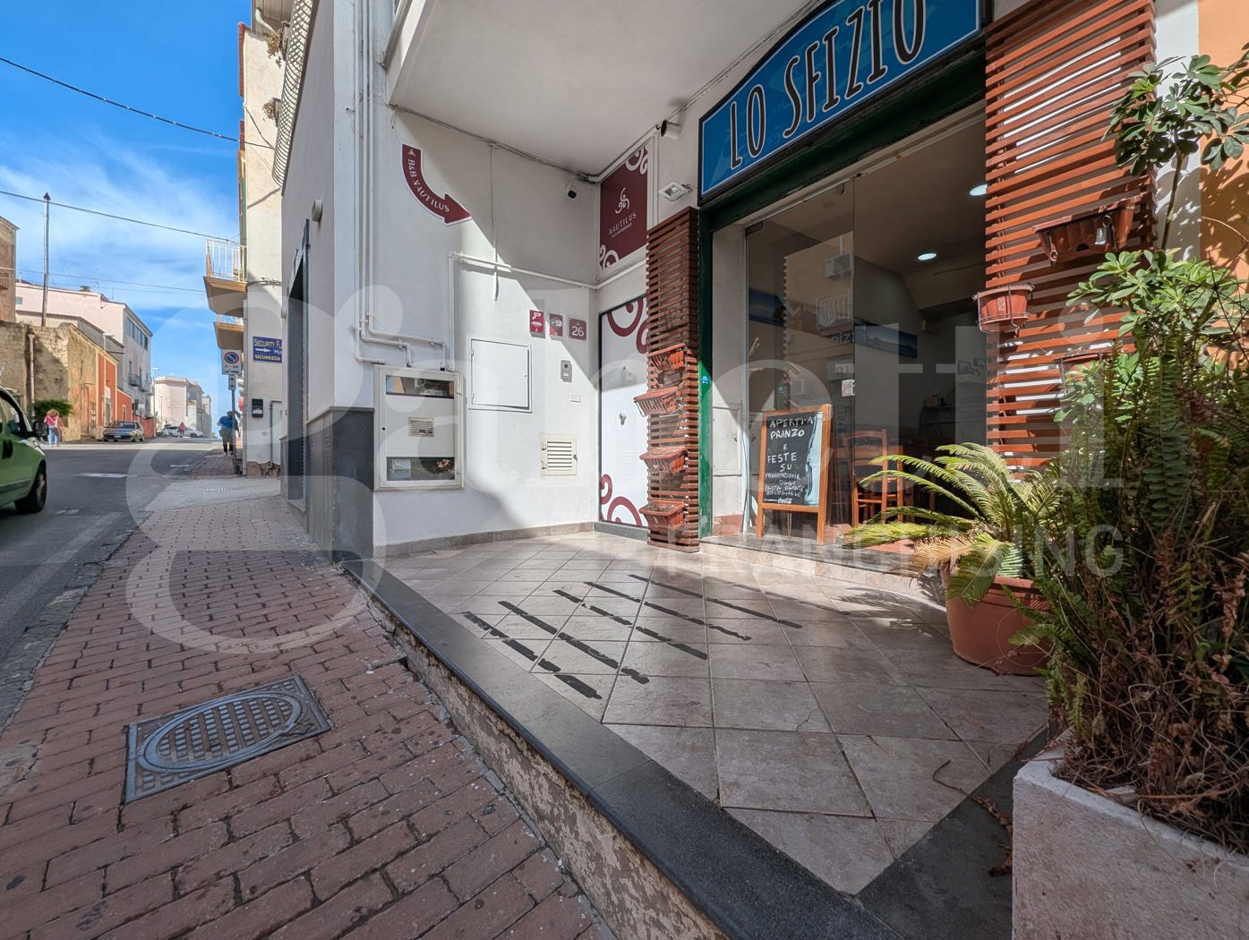 Negozio in vendita a Monte di Procida