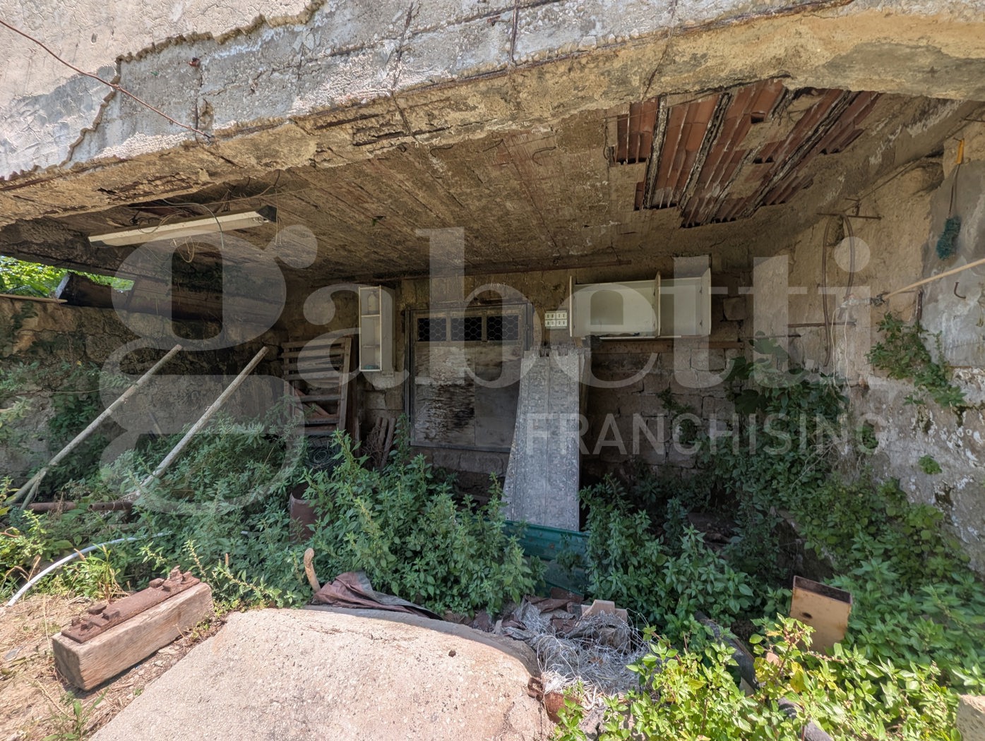 Rustico con giardino a Bacoli