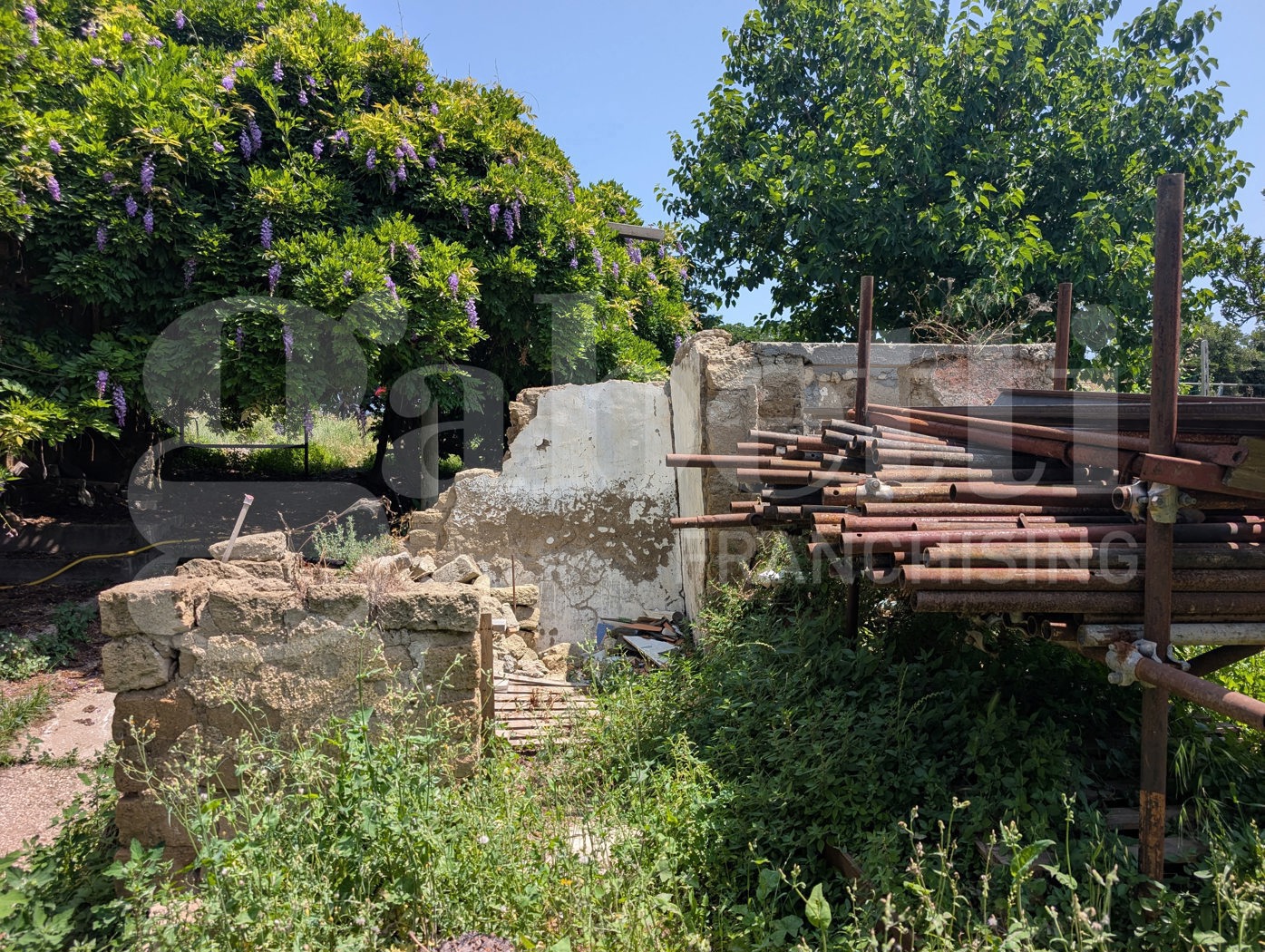 Rustico con giardino a Bacoli