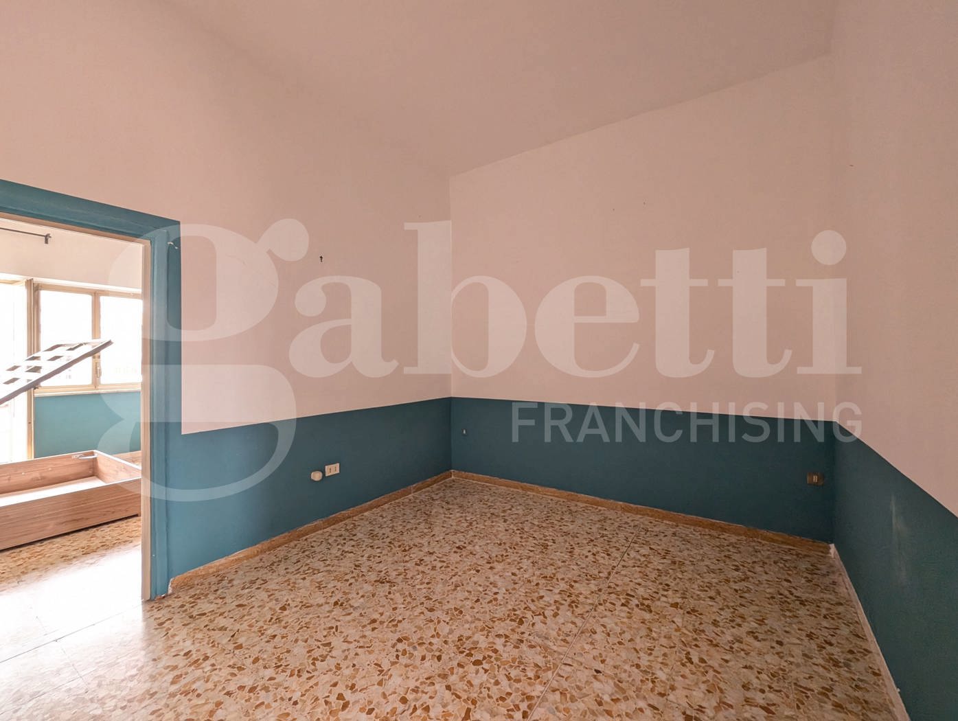 Bilocale arredato in affitto a Bacoli