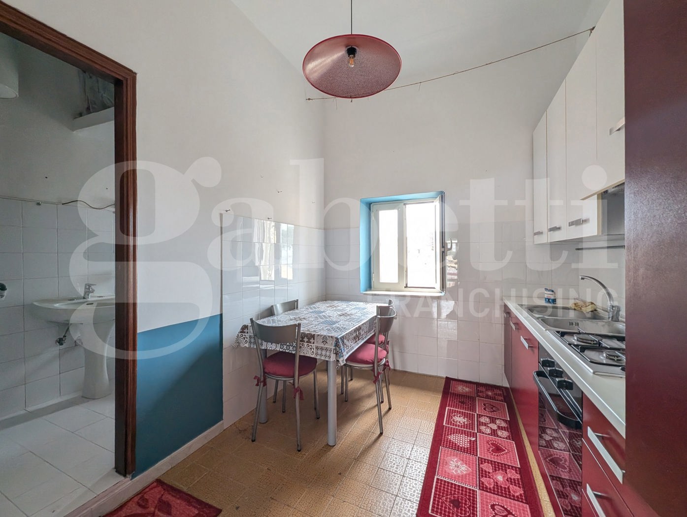 Bilocale arredato in affitto a Bacoli