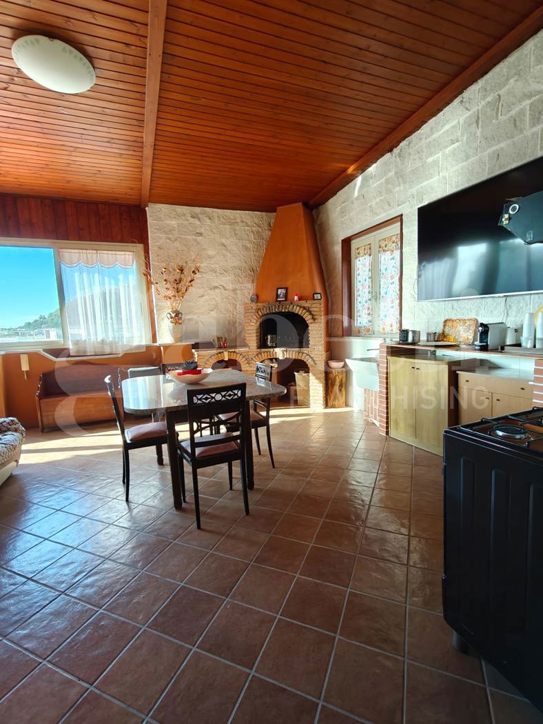 Quadrilocale in affitto a Bacoli