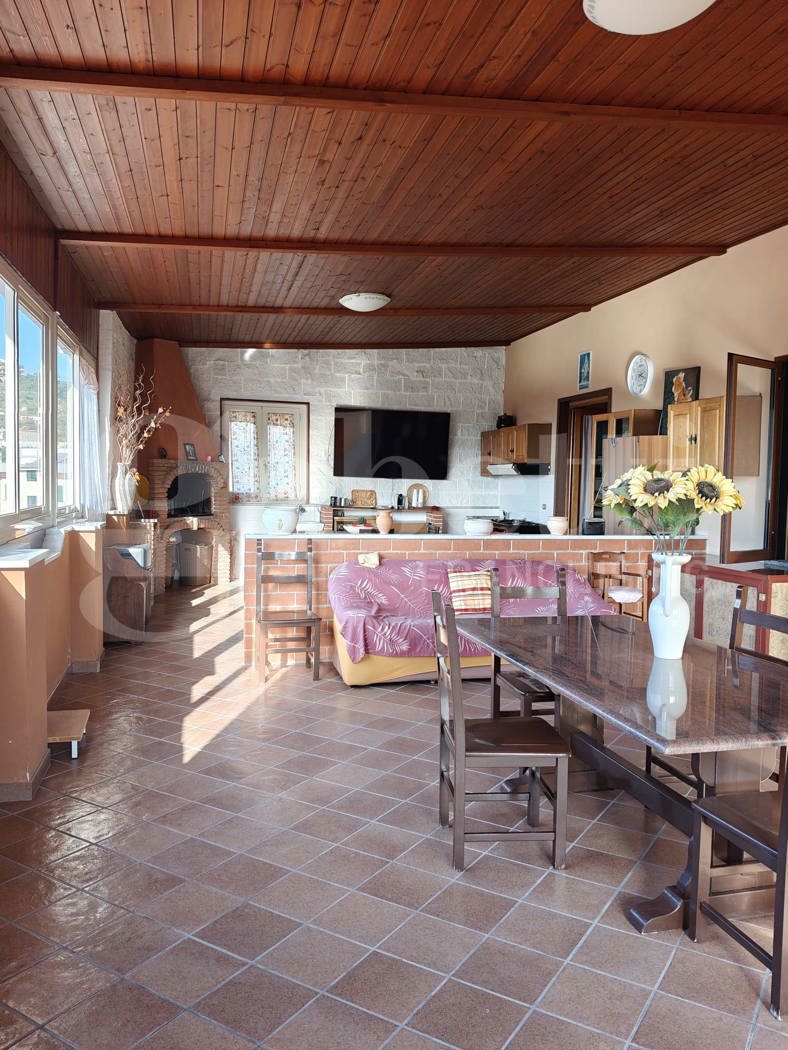 Quadrilocale in affitto a Bacoli