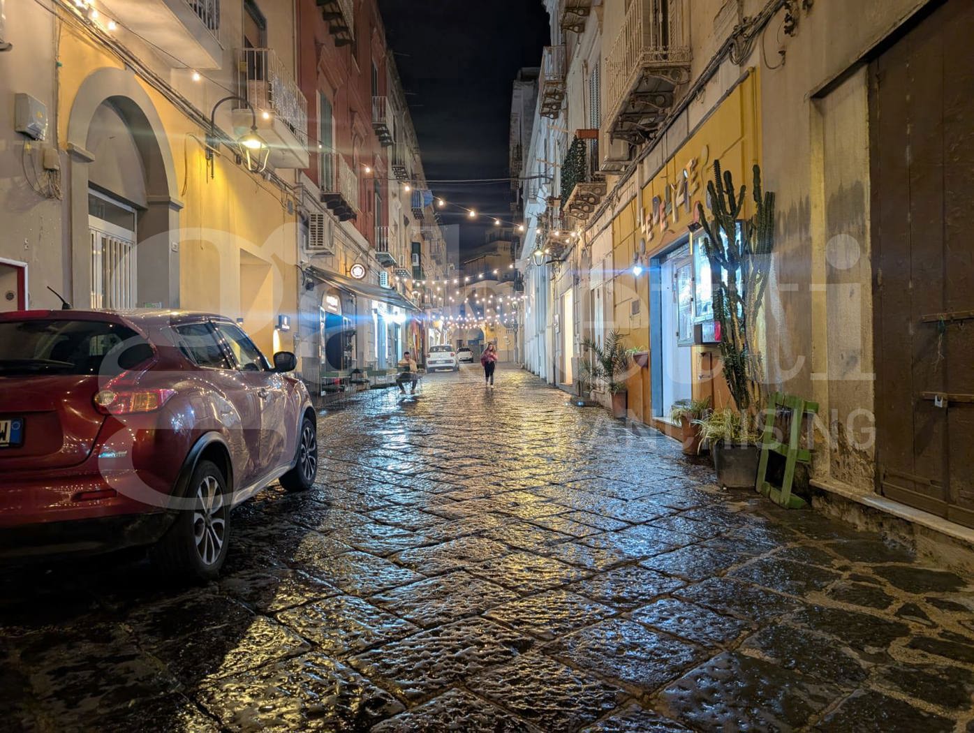 Negozio in affitto a Bacoli