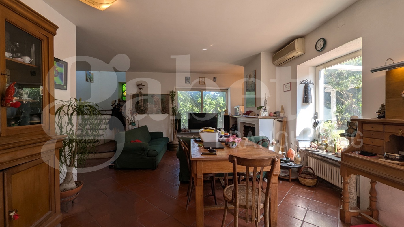 Casa indipendente con giardino a Bacoli