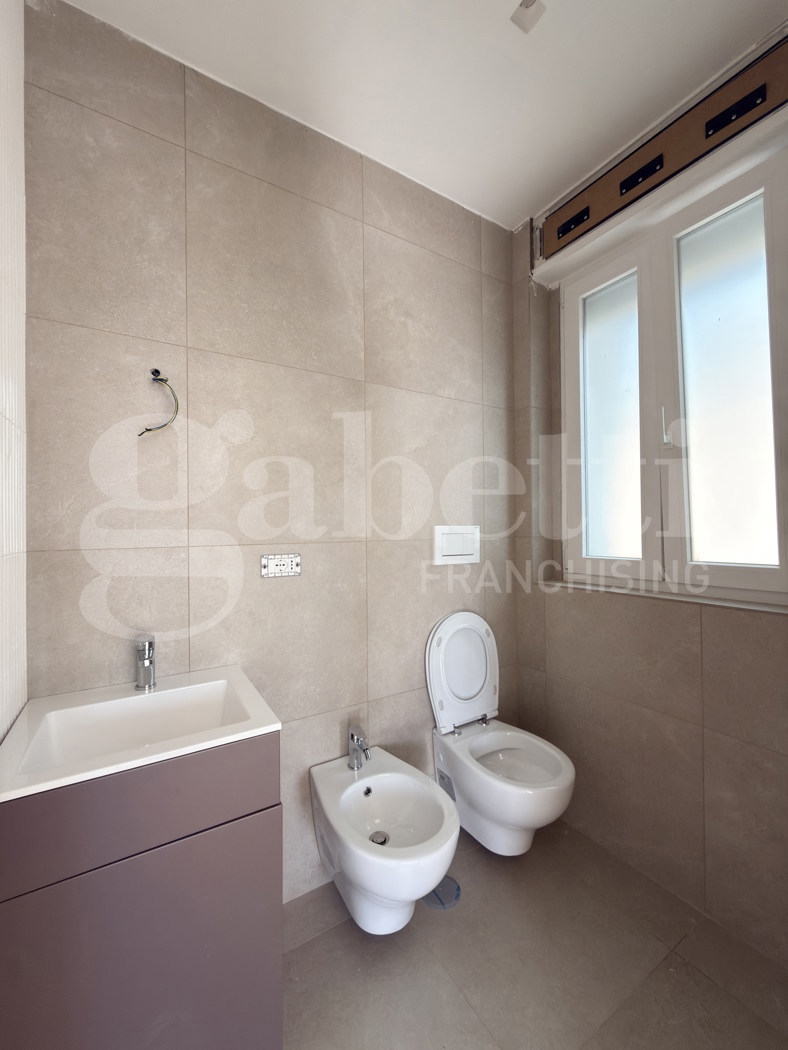 Quadrilocale ristrutturato a Monte di Procida