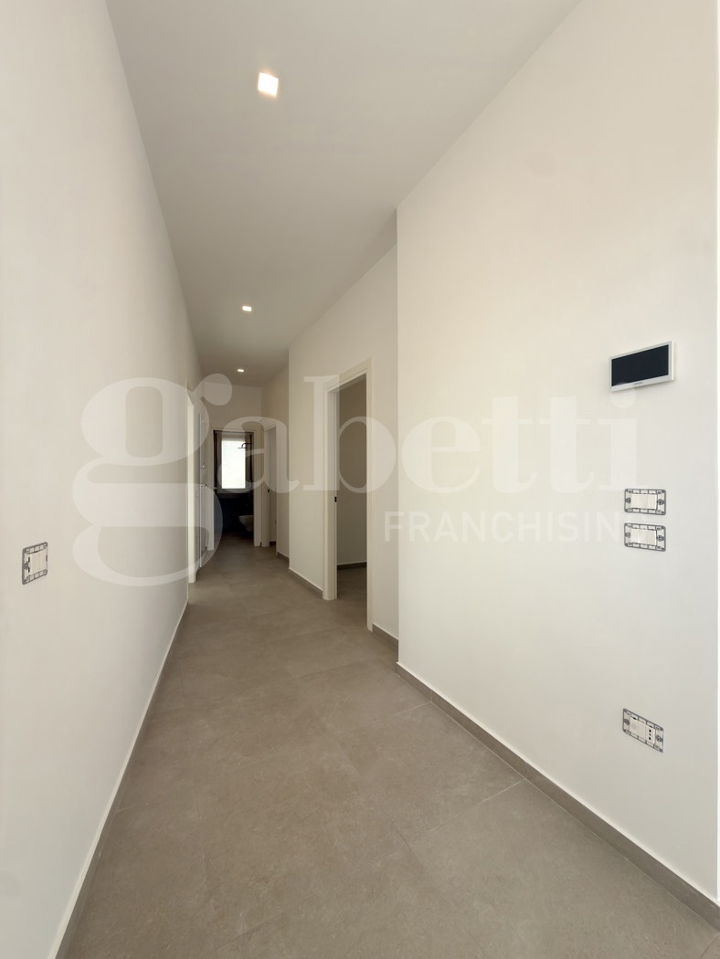 Quadrilocale ristrutturato a Monte di Procida