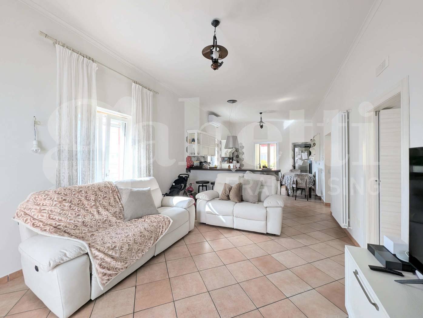 Quadrilocale ristrutturato a Bacoli