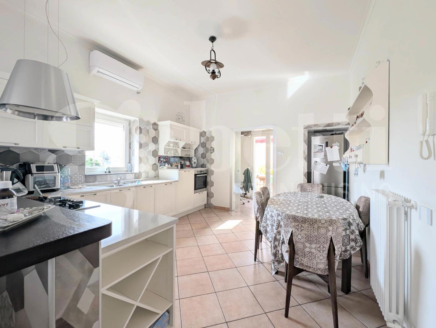 Quadrilocale ristrutturato a Bacoli