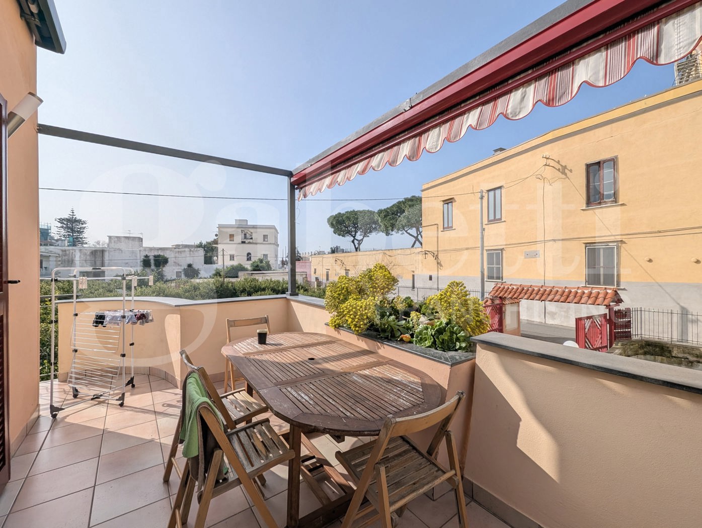 Quadrilocale ristrutturato a Bacoli