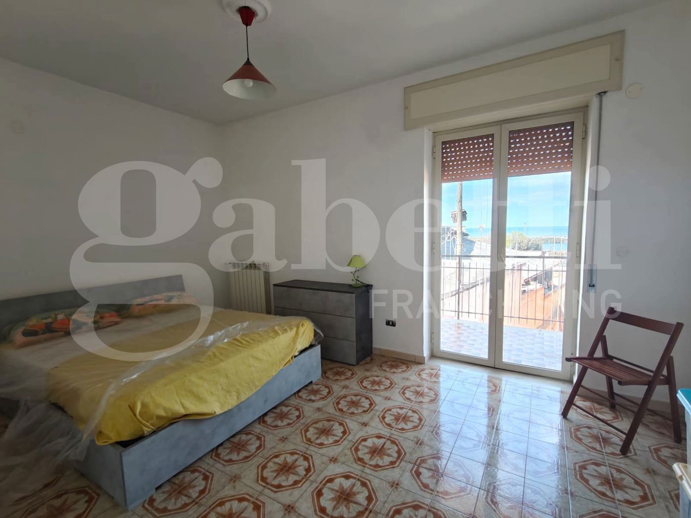 Trilocale arredato in affitto a Bacoli