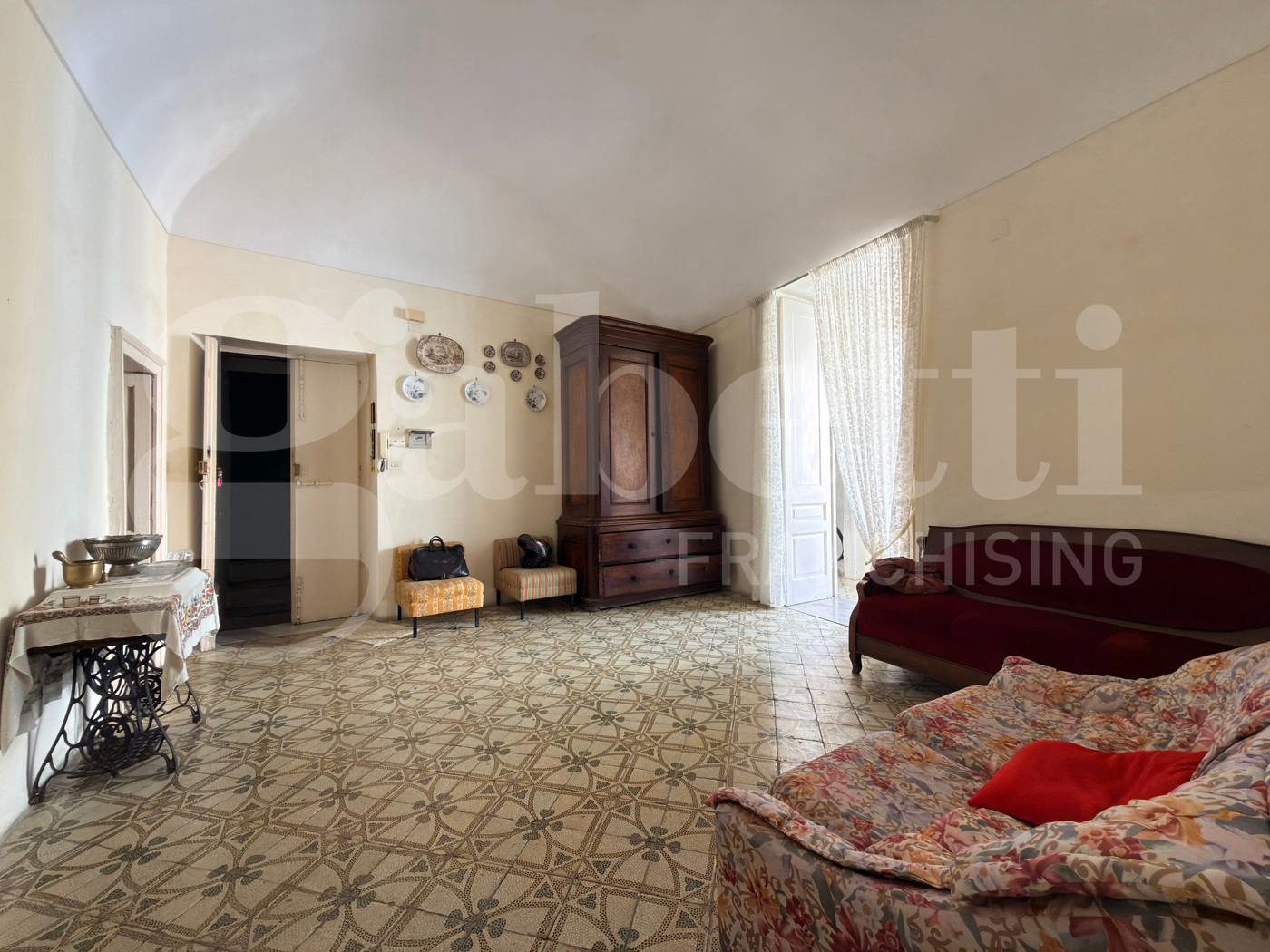 Attico con giardino a Procida