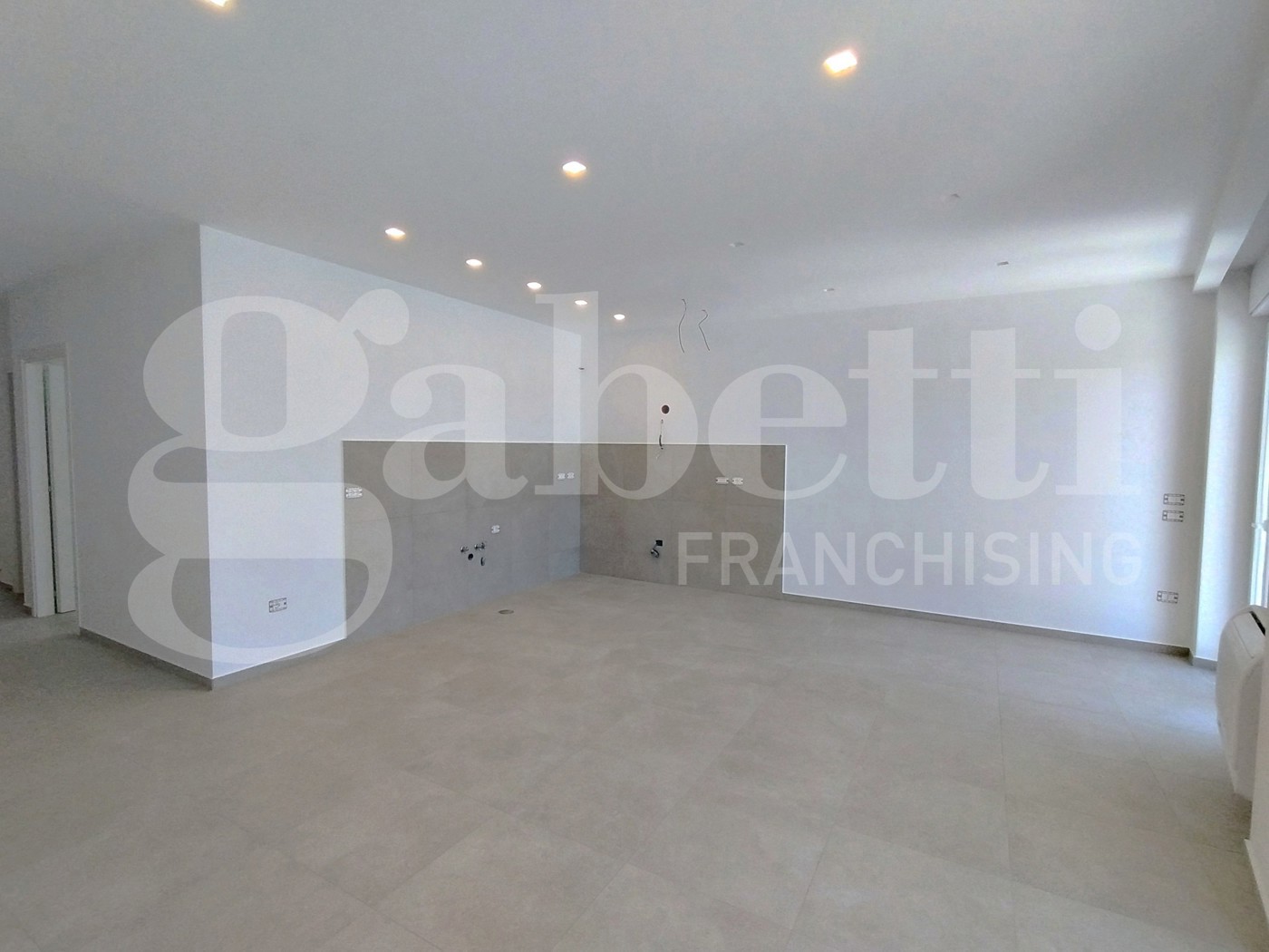 Trilocale ristrutturato a Monte di Procida