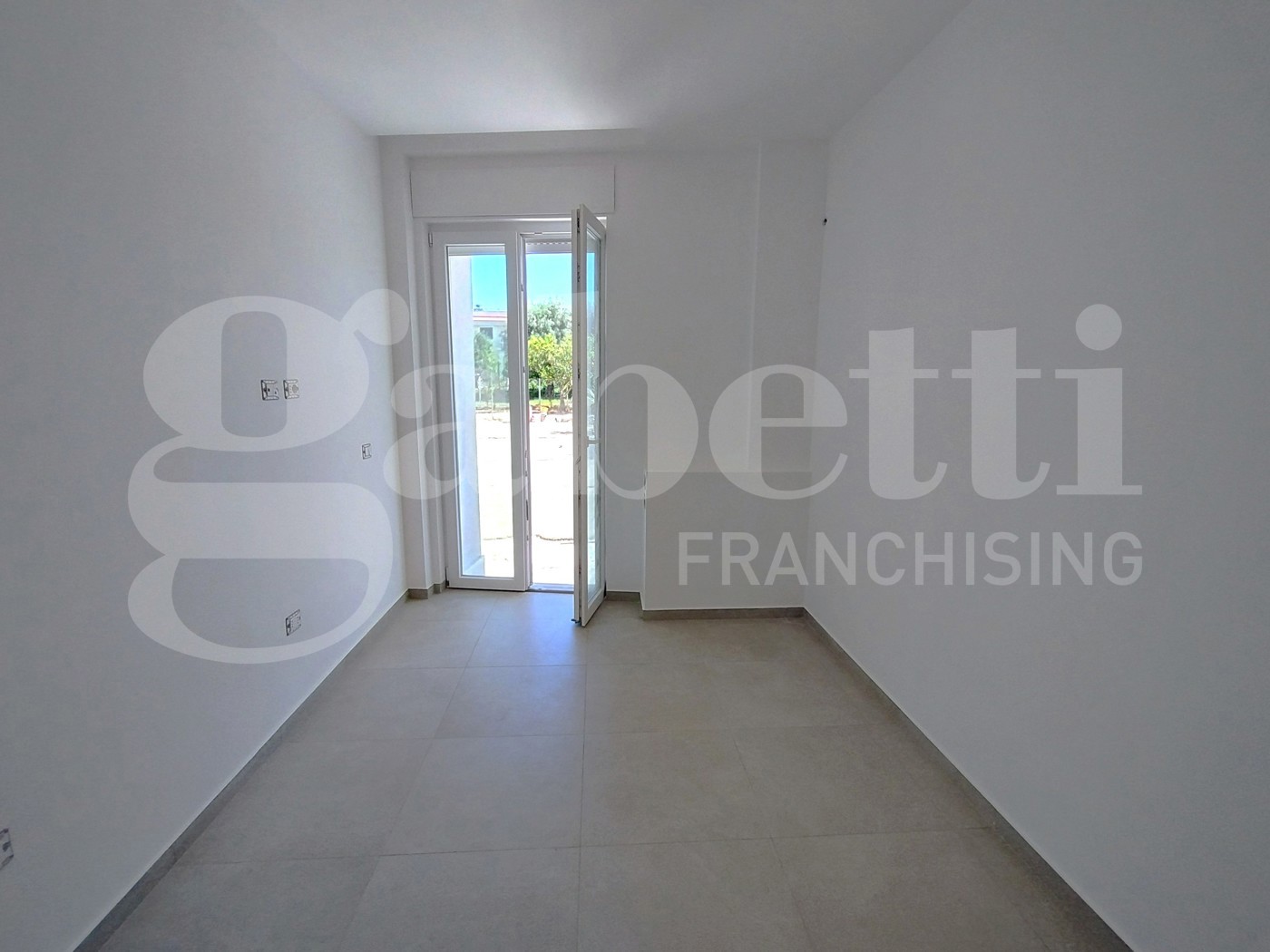 Trilocale ristrutturato a Monte di Procida