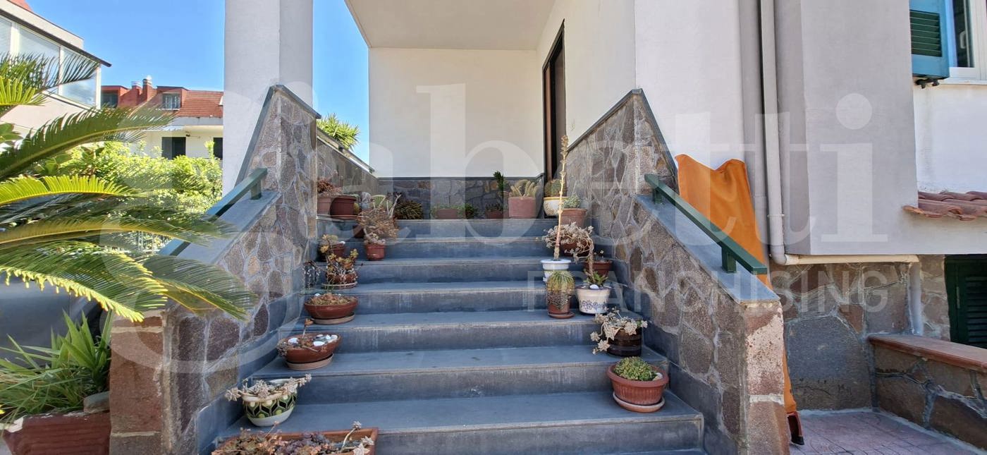 Villa con giardino a Giugliano in Campania