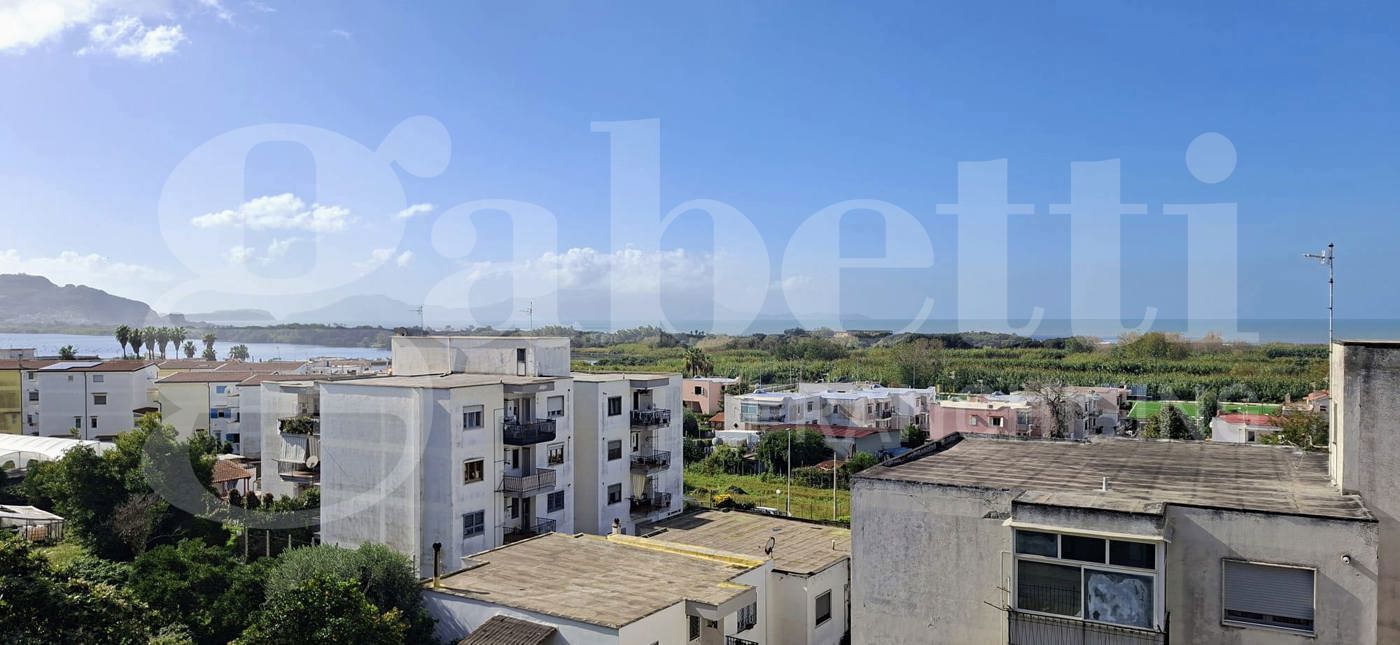 Quadrilocale in vendita a Bacoli