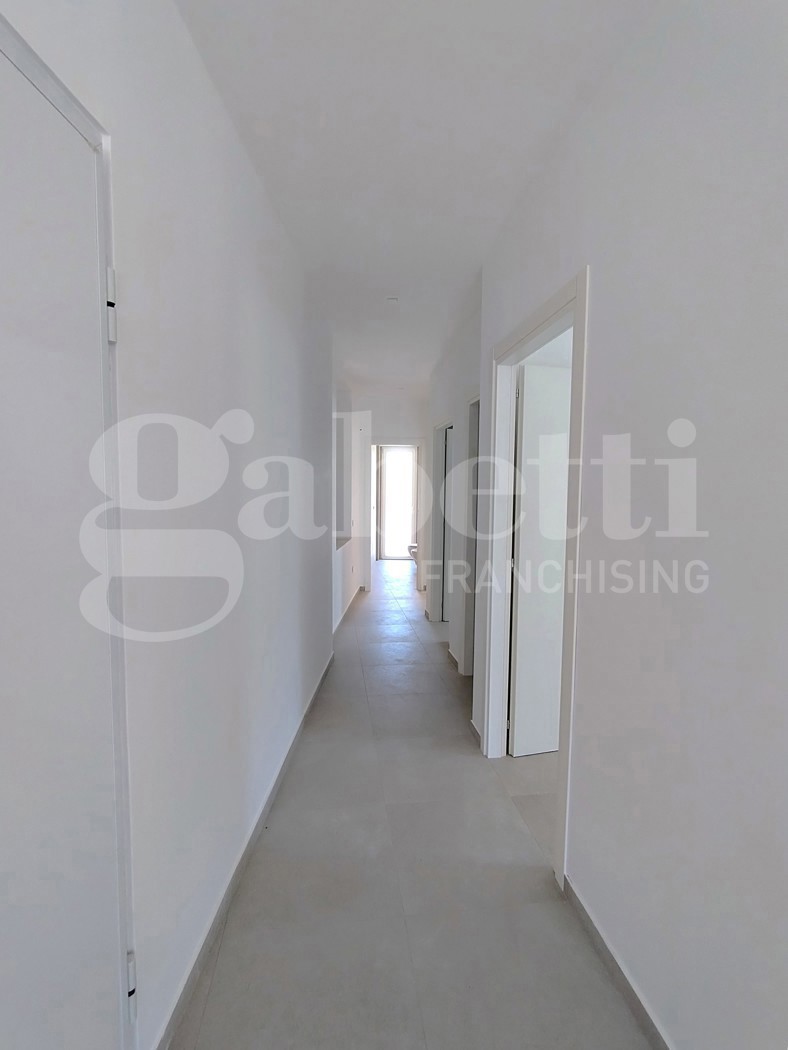 Trilocale ristrutturato a Bacoli