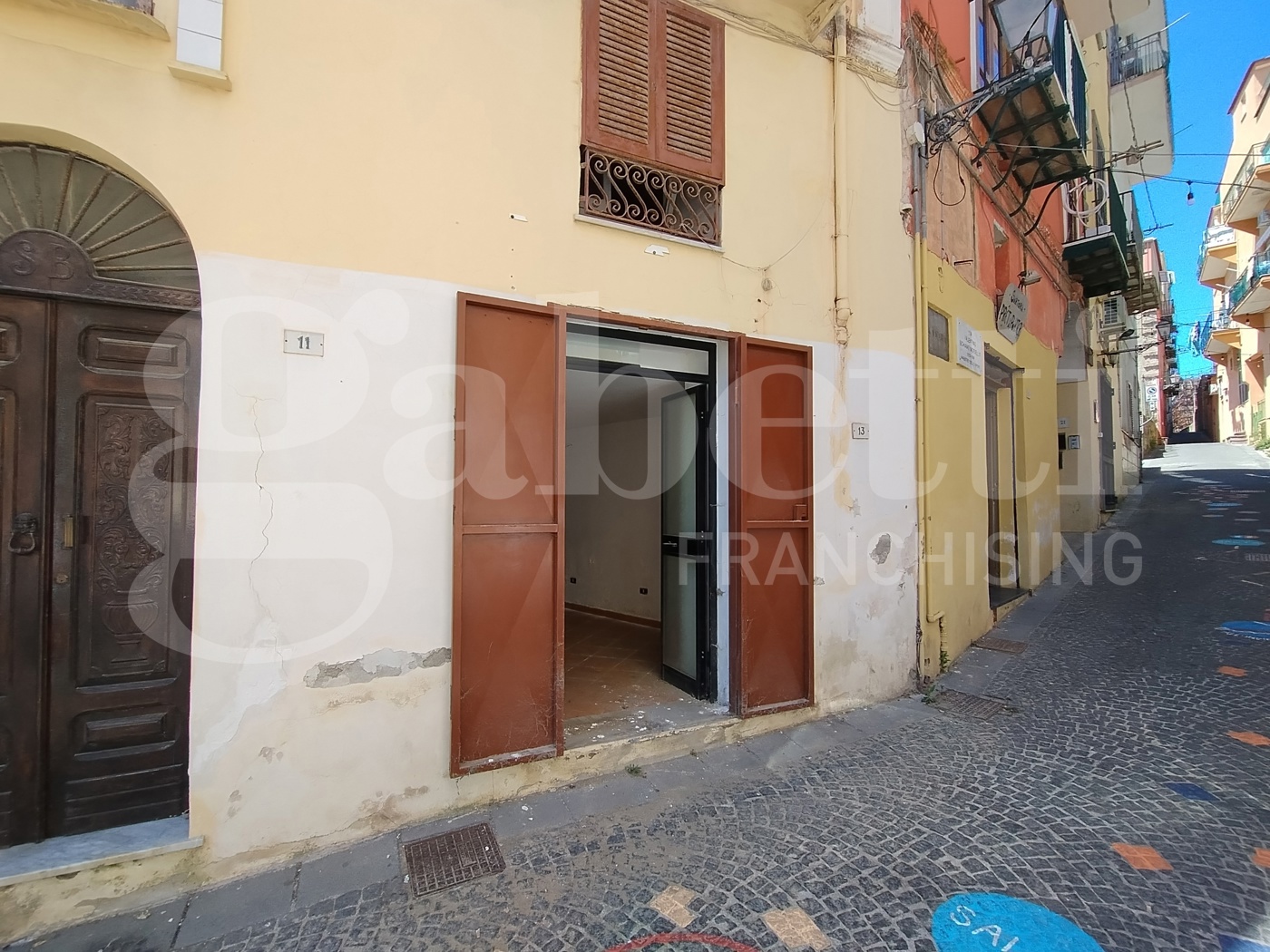 Negozio in affitto a Monte di Procida