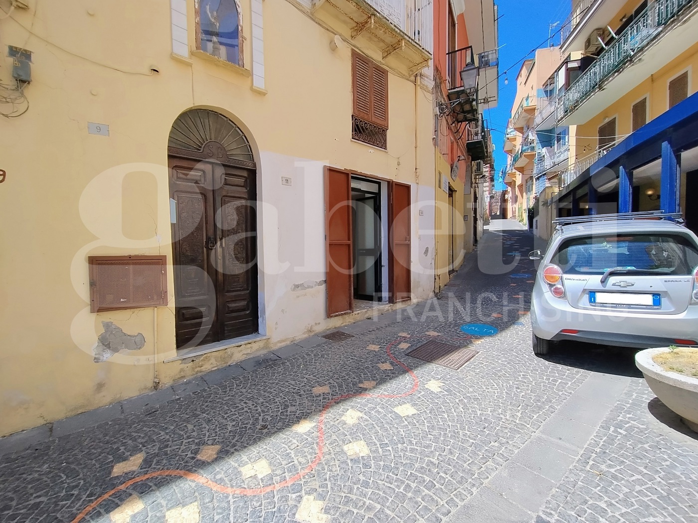 Negozio in affitto a Monte di Procida