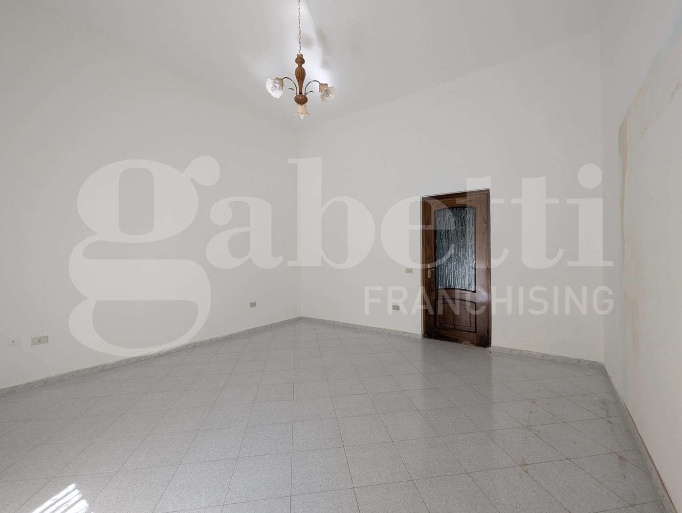 Trilocale da ristrutturare a Monte di Procida