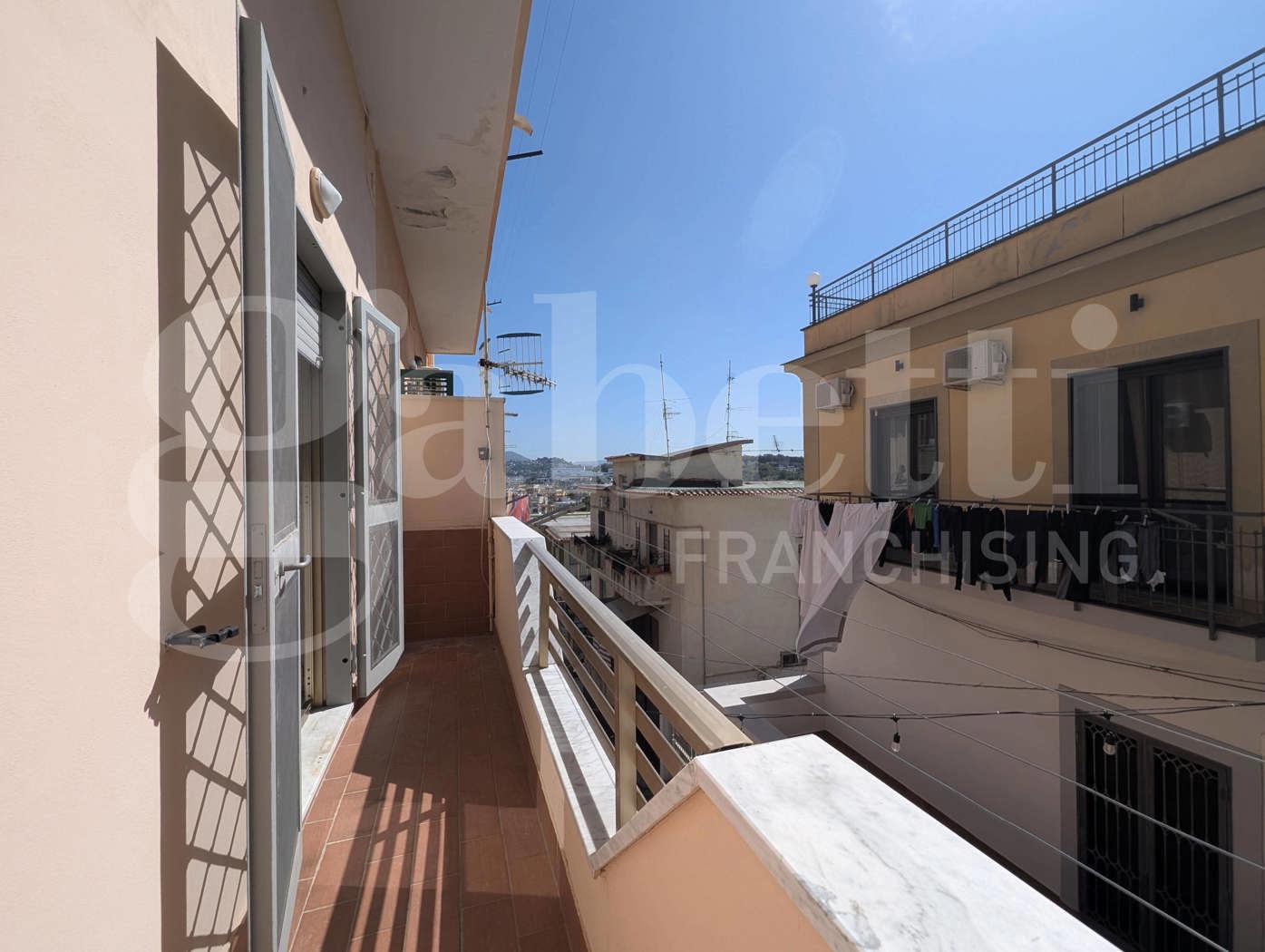 Trilocale da ristrutturare a Monte di Procida