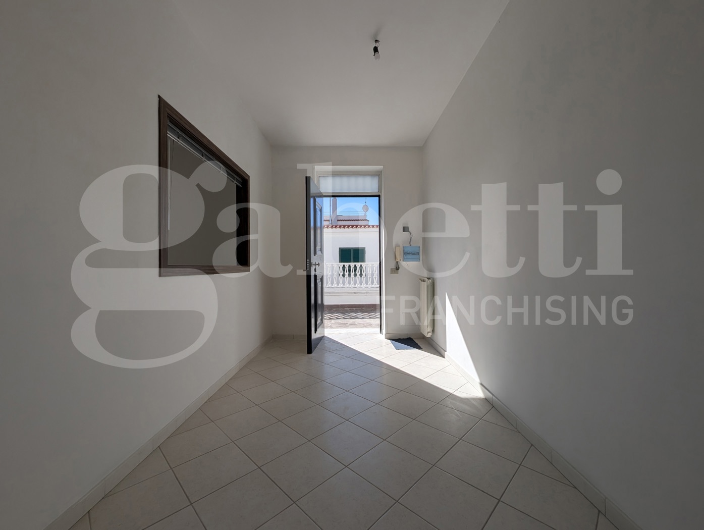 Ufficio ristrutturato a Bacoli