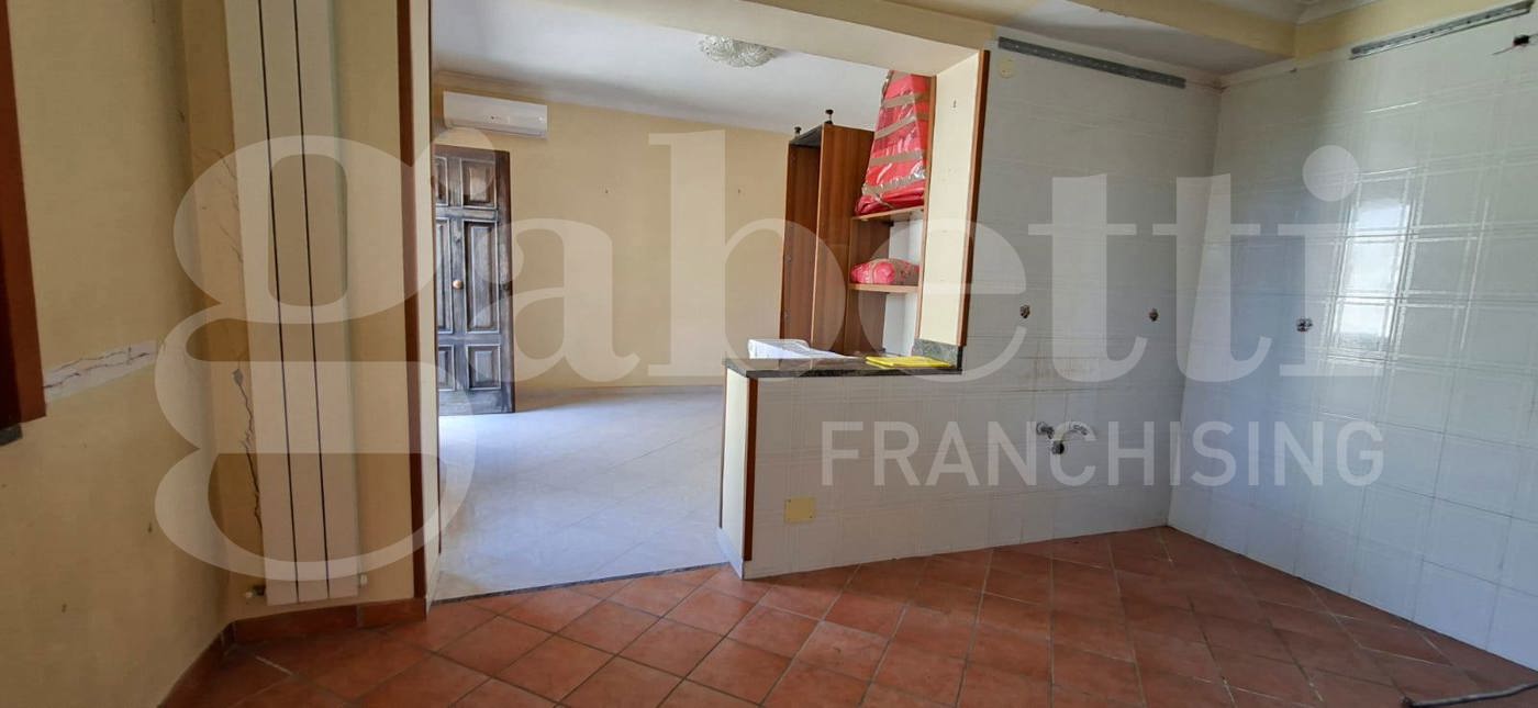 Quadrilocale con giardino a Monte di Procida