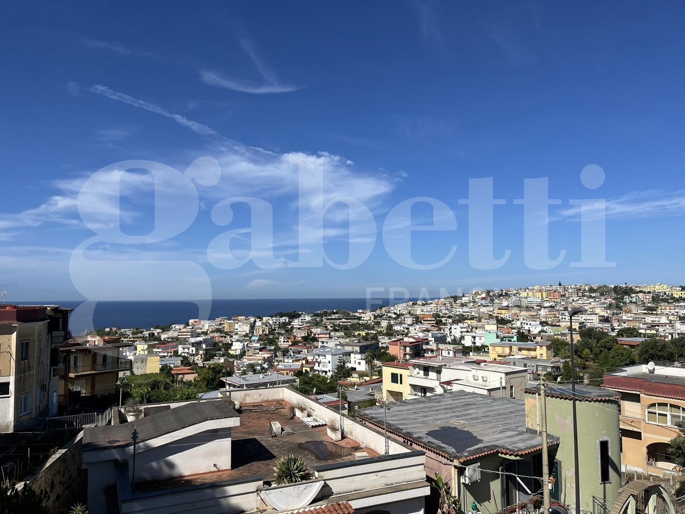 Quadrilocale in vendita a Monte di Procida