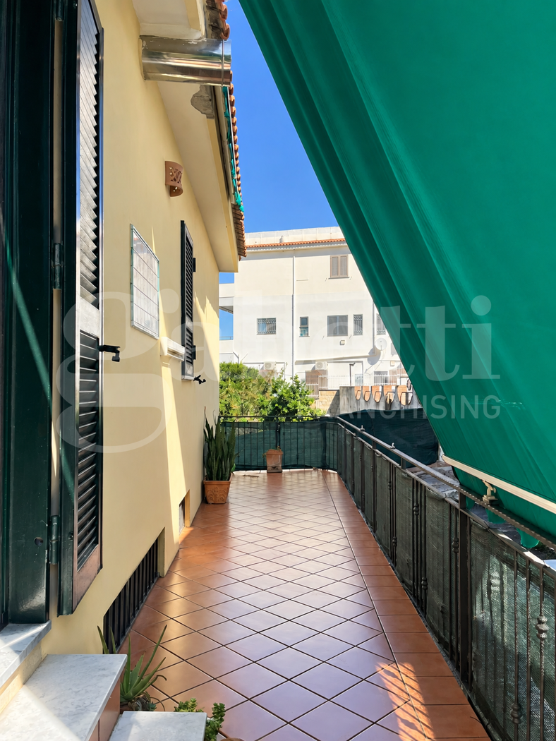 Quadrilocale in vendita a Monte di Procida