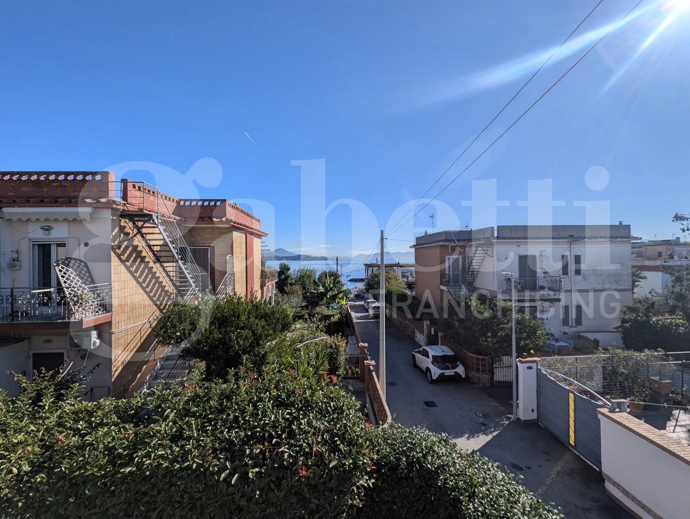 Quadrilocale ristrutturato a Bacoli
