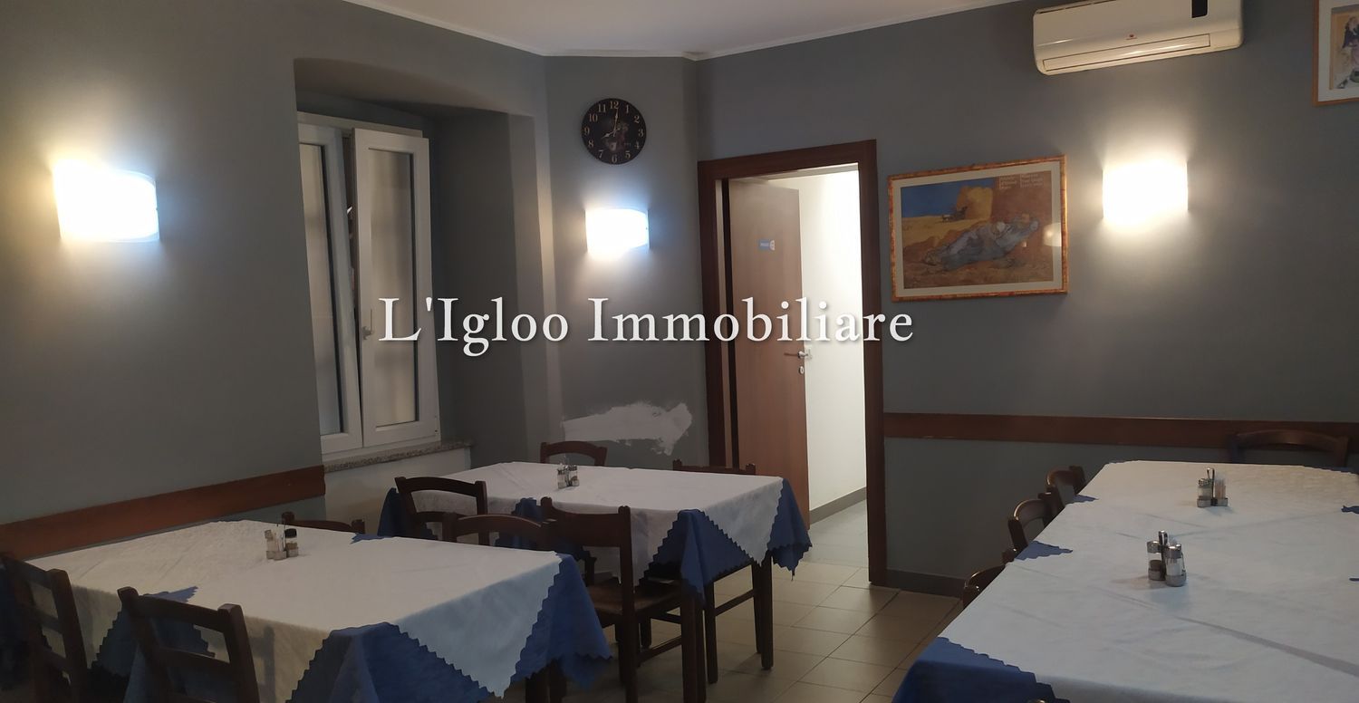 Locale commerciale in affitto in via del coroneo 0, Trieste