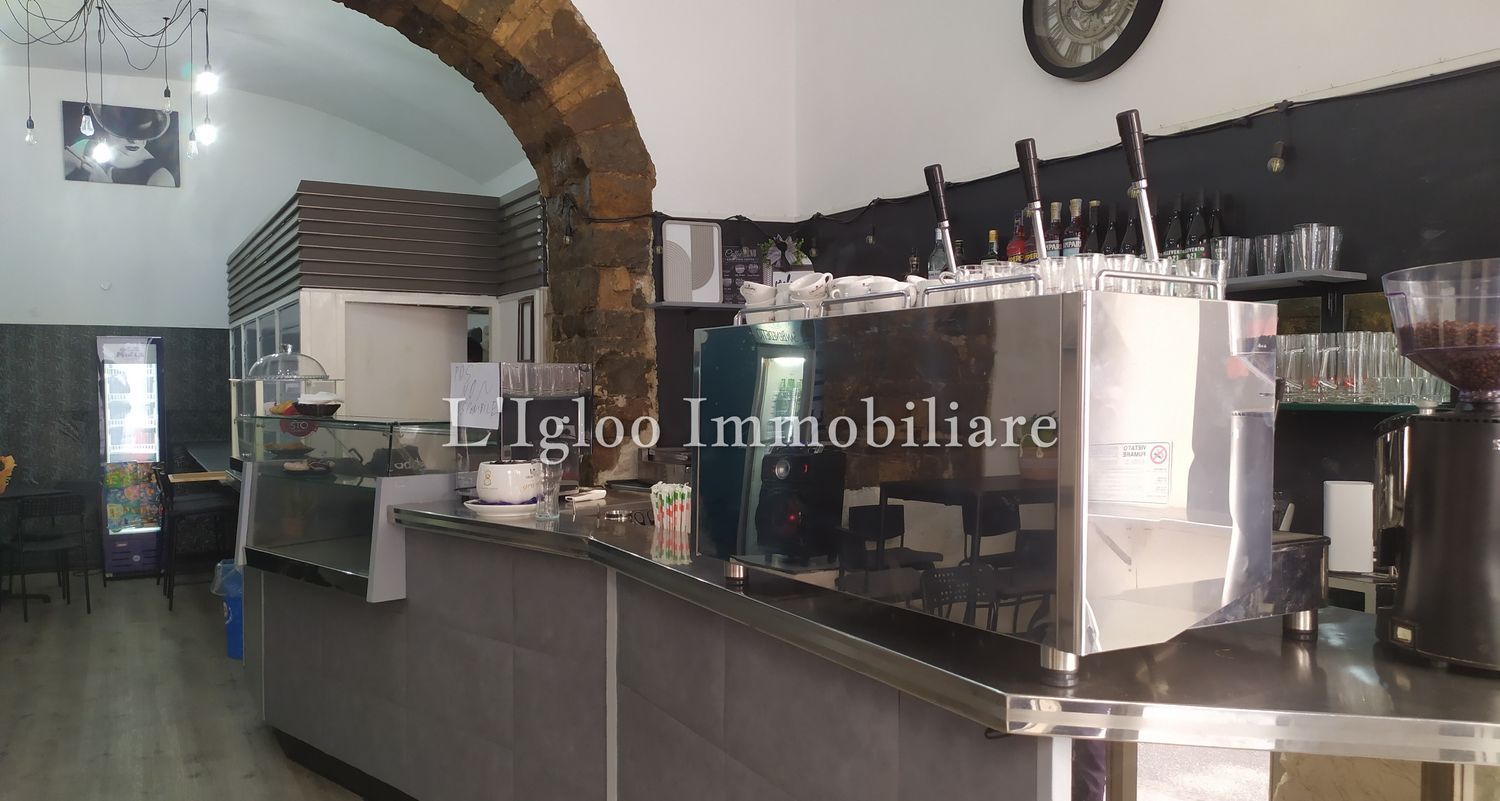 Locale commerciale in vendita in via via pondares 0, Trieste