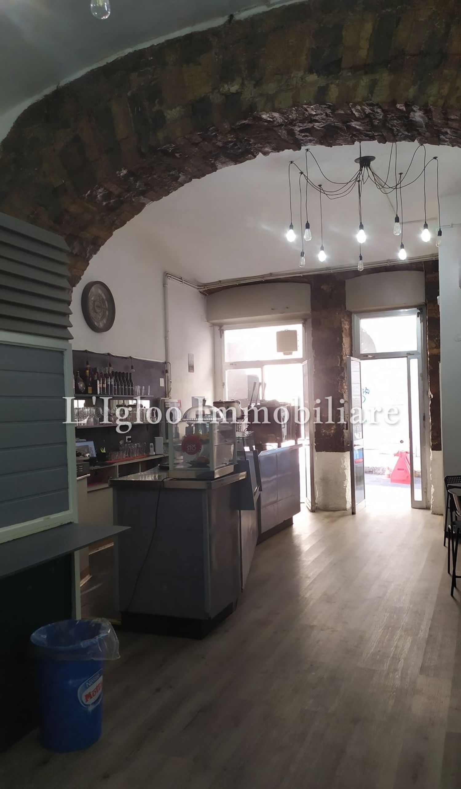 Locale commerciale in vendita in via via pondares 0, Trieste