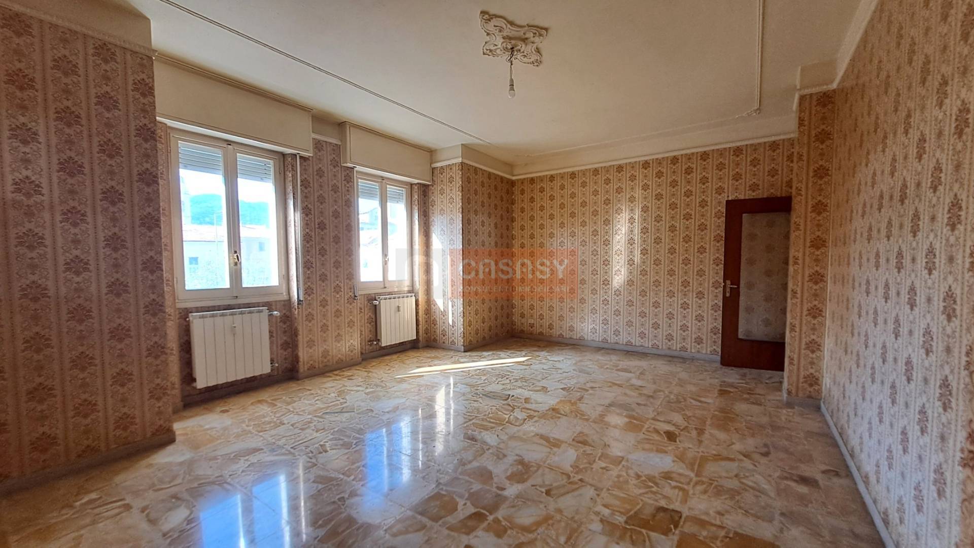 Appartamento in vendita a Albenga, Centrale