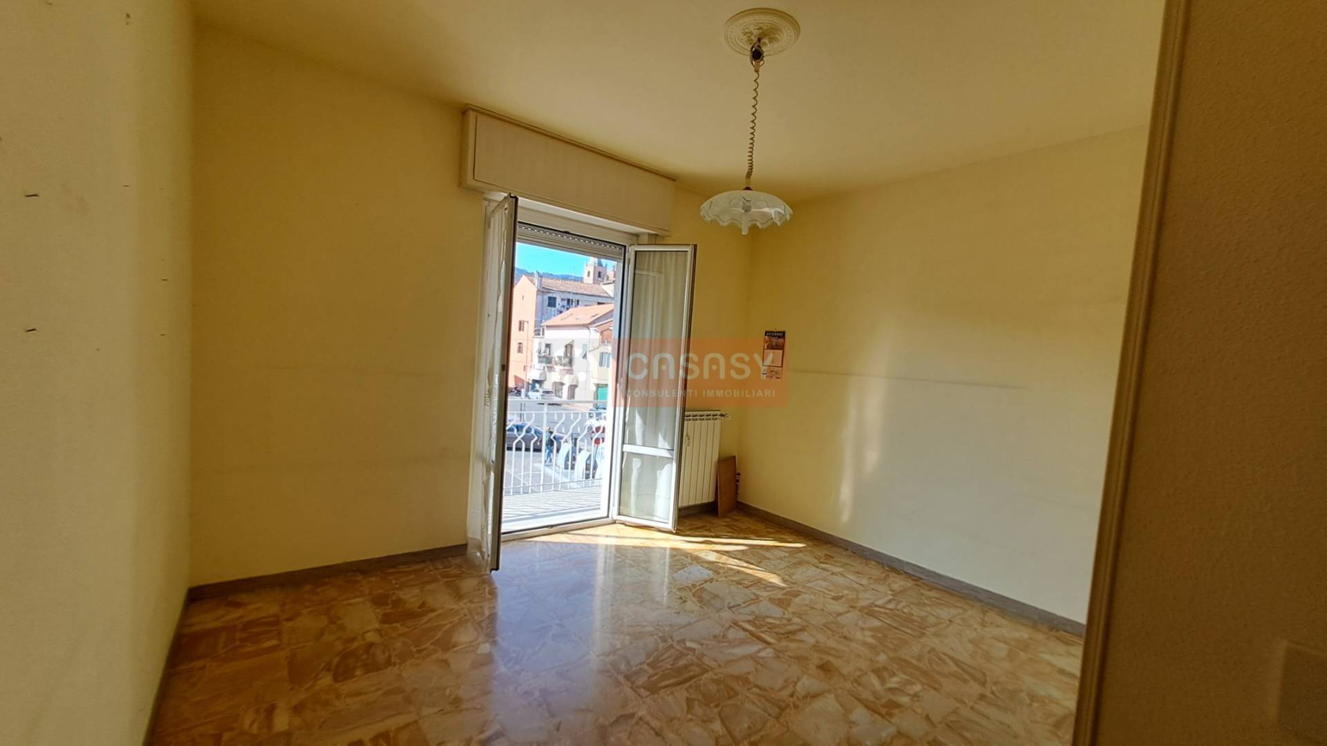 Appartamento in vendita a Albenga, Centrale