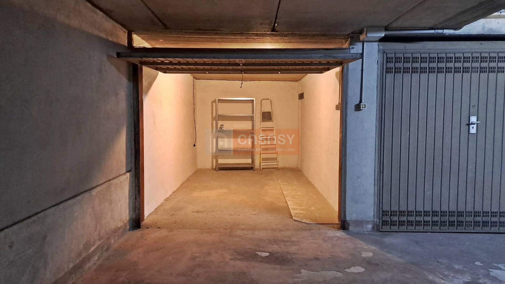 Box o garage in vendita a Albenga