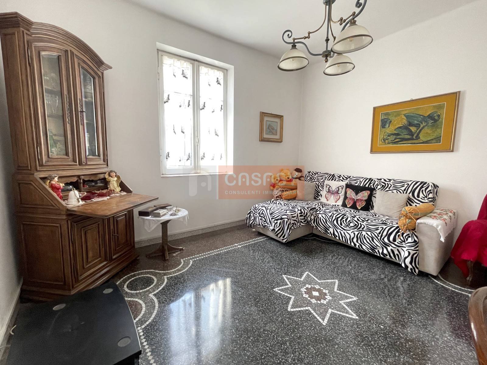 Casa Semindipendente in vendita a Albenga, Centrale