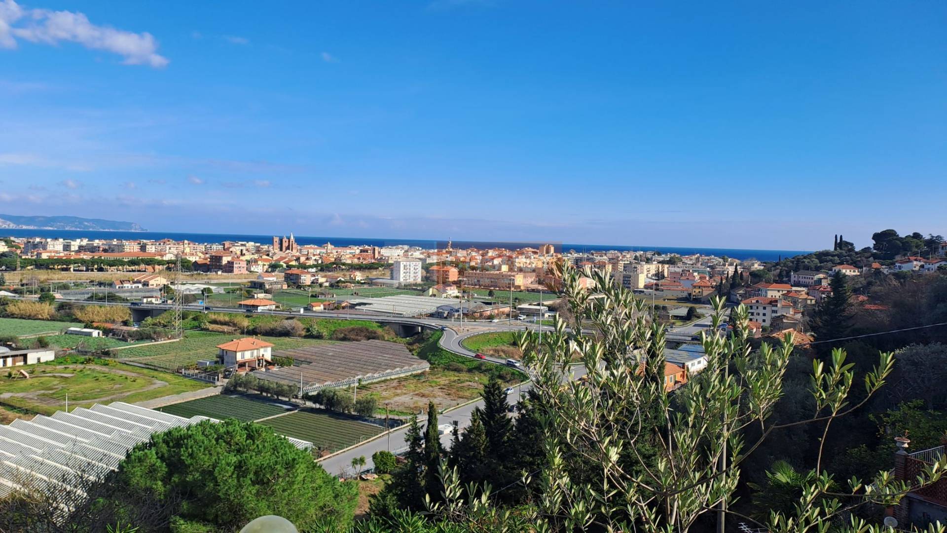 Casa indipendente in vendita a Albenga