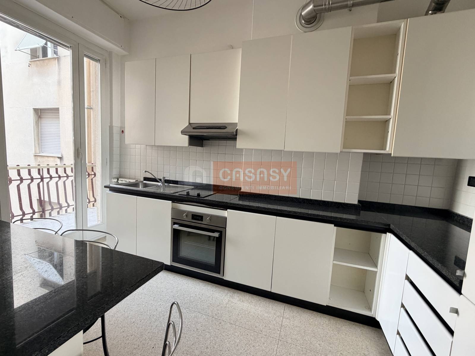 Appartamento in vendita a Albenga, Centrale