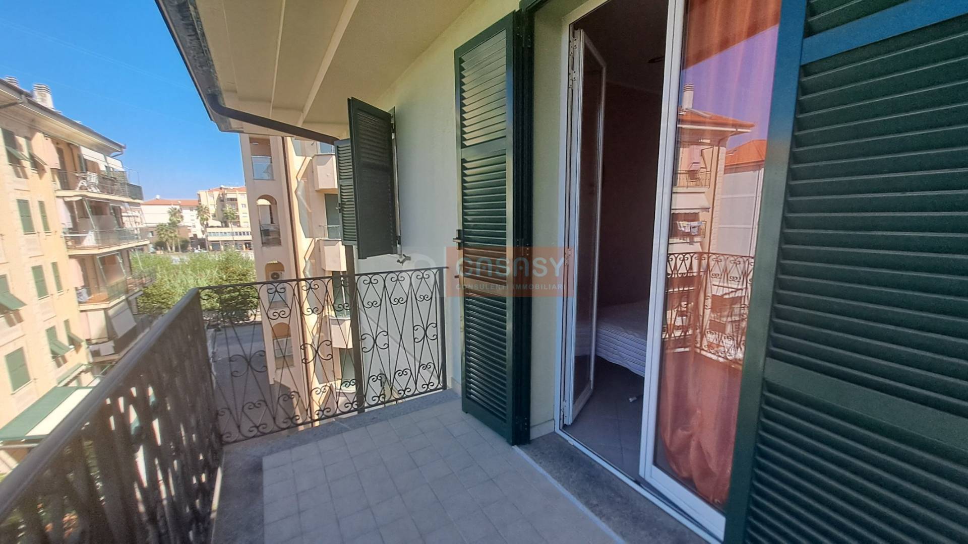 Appartamento in vendita a Albenga, Centrale