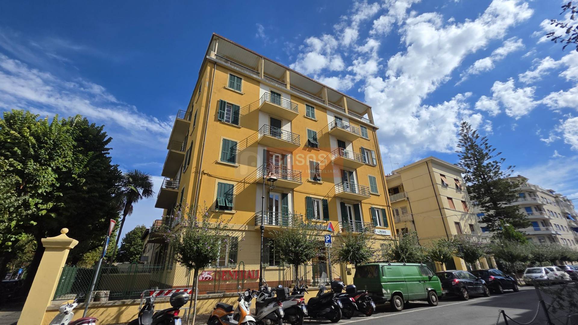 Appartamento in vendita a Albenga, Centrale