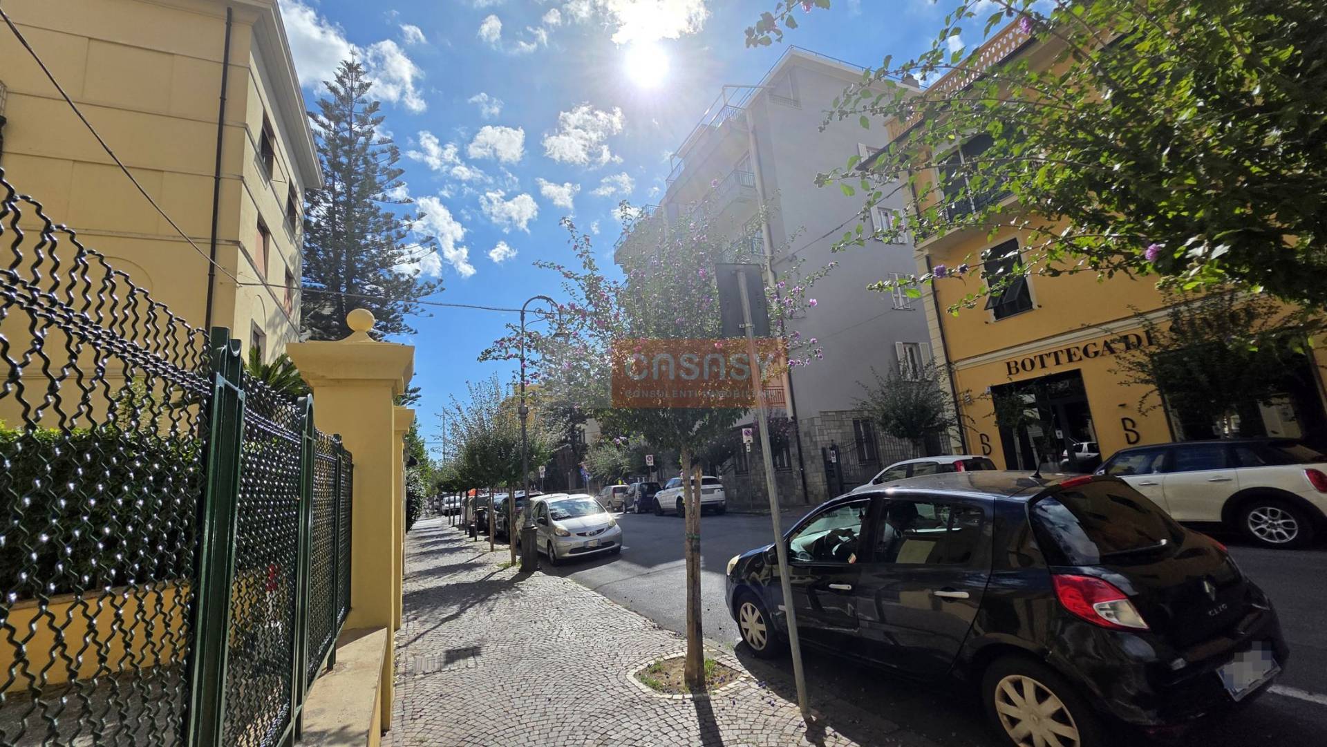 Appartamento in vendita a Albenga, Centrale