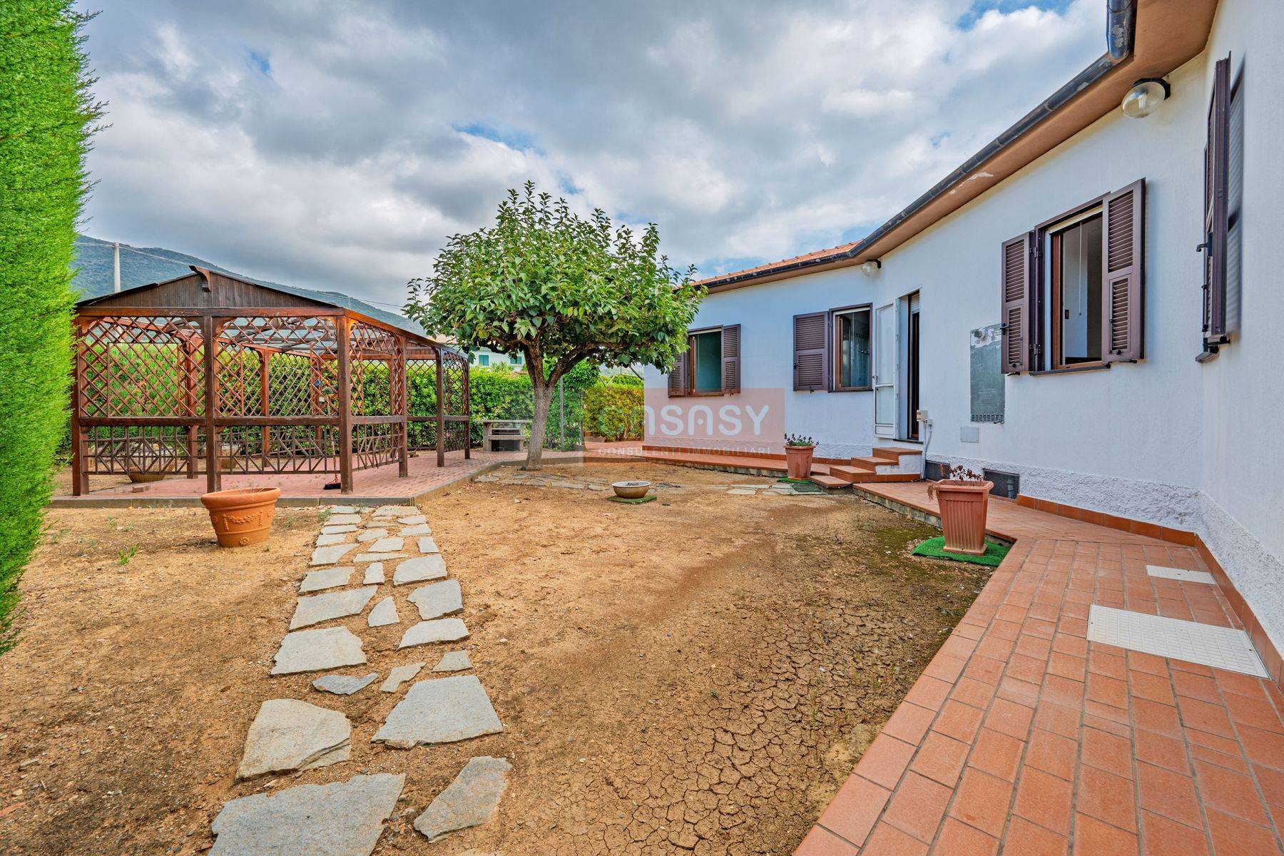 Villa in vendita a Albenga, Salea