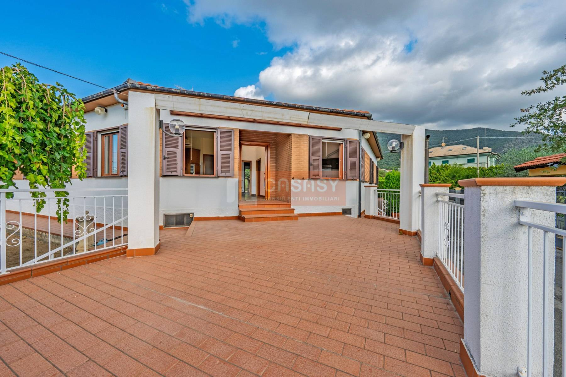 Villa in vendita a Albenga, Salea