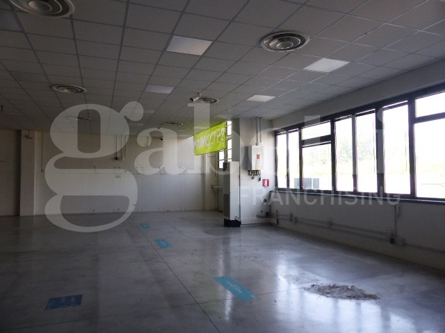 Capannone in vendita a Casale sul Sile