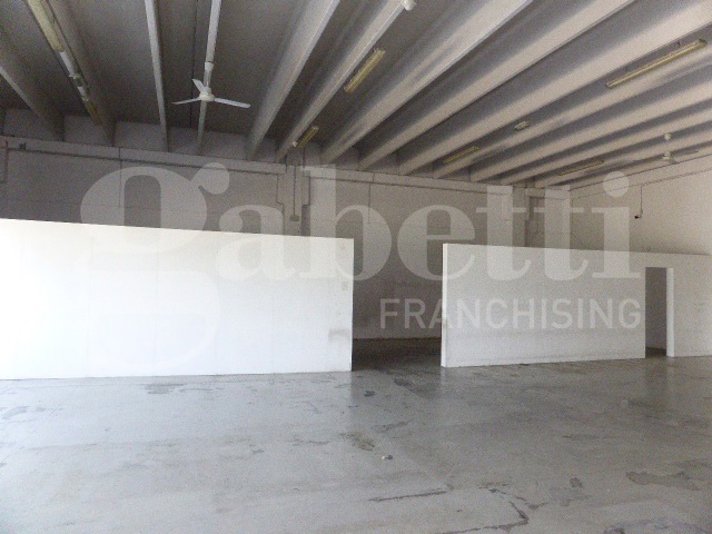 Capannone in vendita a Casale sul Sile