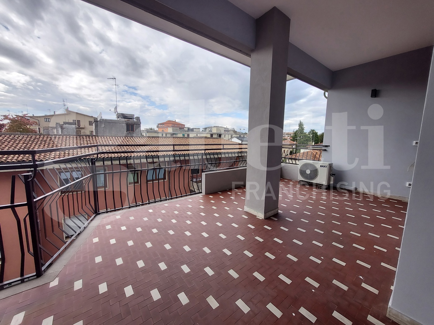 Quadrilocale arredato in affitto a Treviso