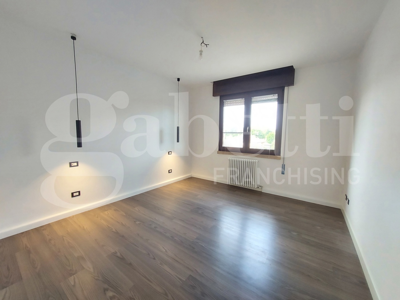 Quadrilocale arredato in affitto a Treviso