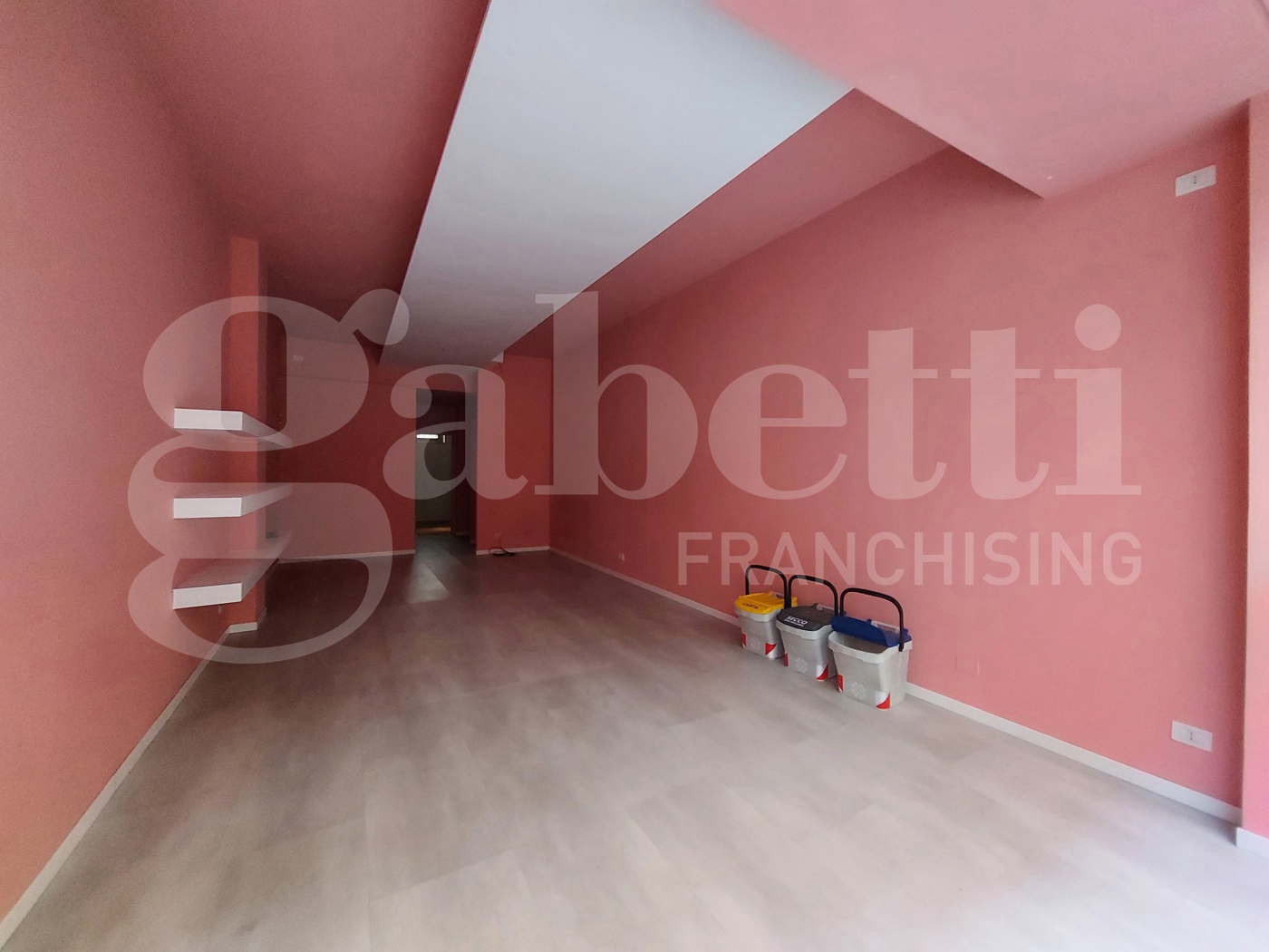 Negozio in affitto a Treviso