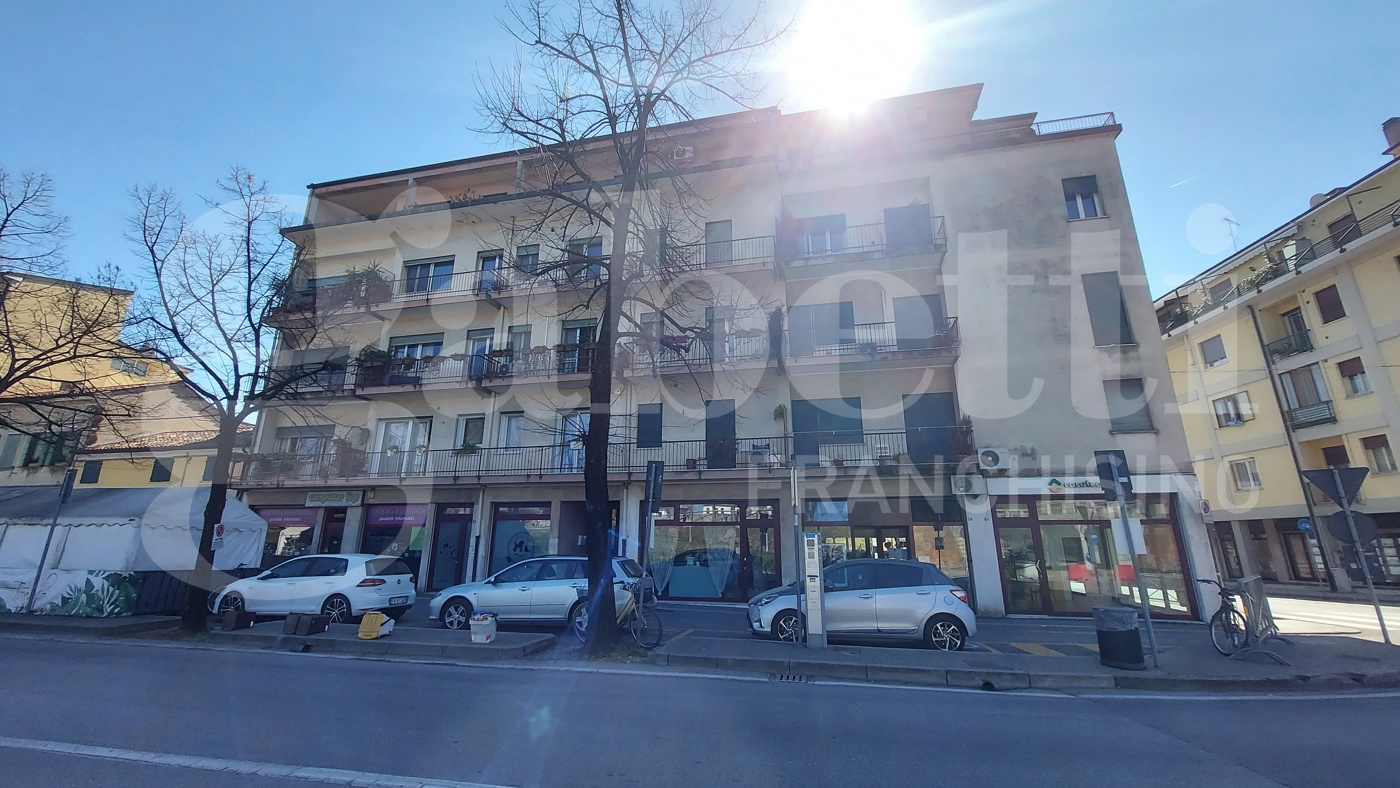 Negozio in affitto a Treviso
